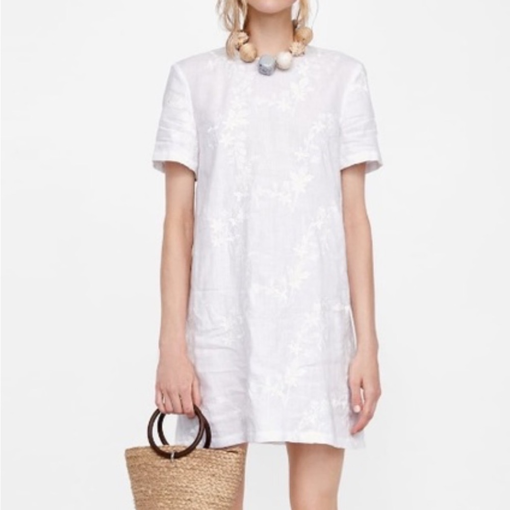 Zara linen blend floral embroidered dress. Size Medium
